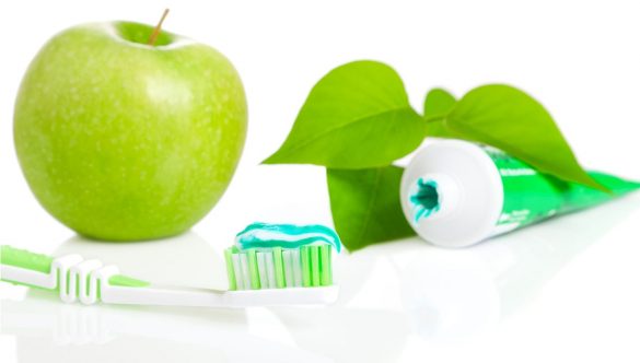 Zube perite nježno.